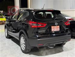 نيسان قاشقاي